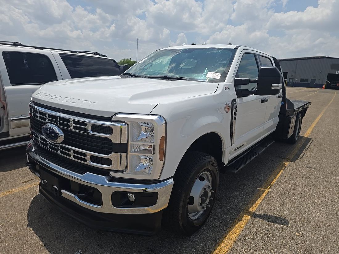 2025 Ford F-Series Super Duty-Dual Rear Wheels