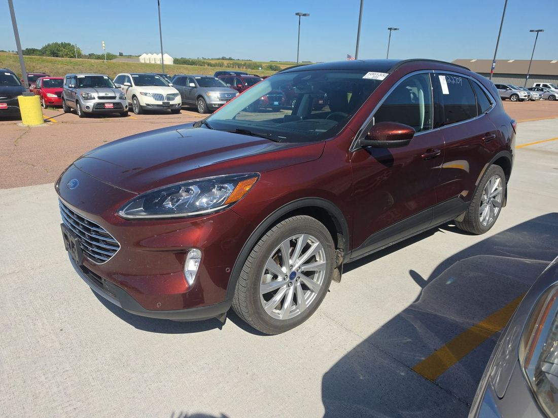 2021 FORD Titanium FHEV