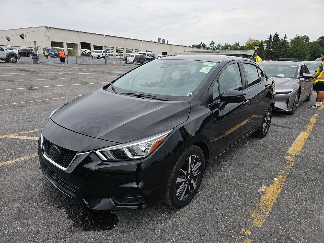 2021 NISSAN SV