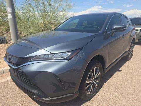 2022 Toyota AXUH85L