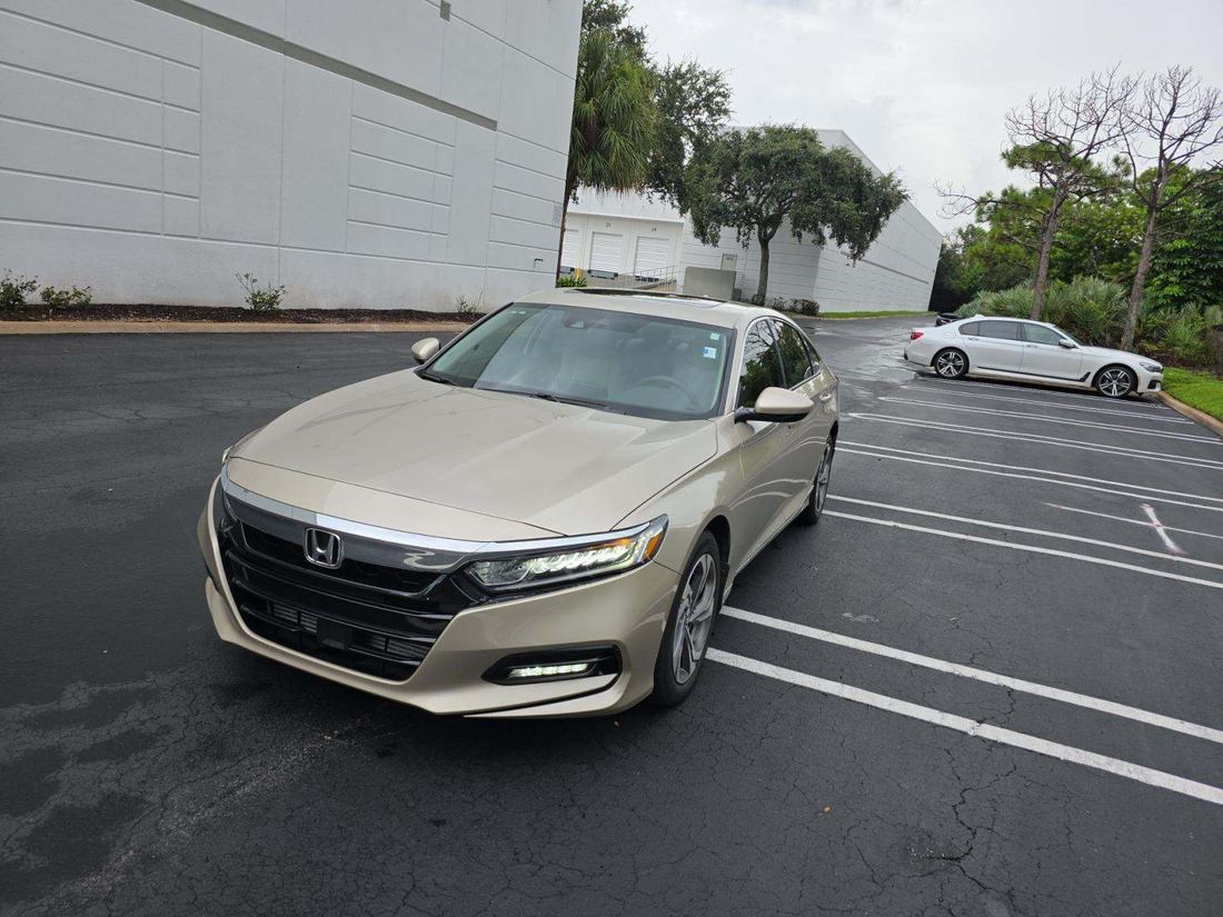 2020 HONDA EX