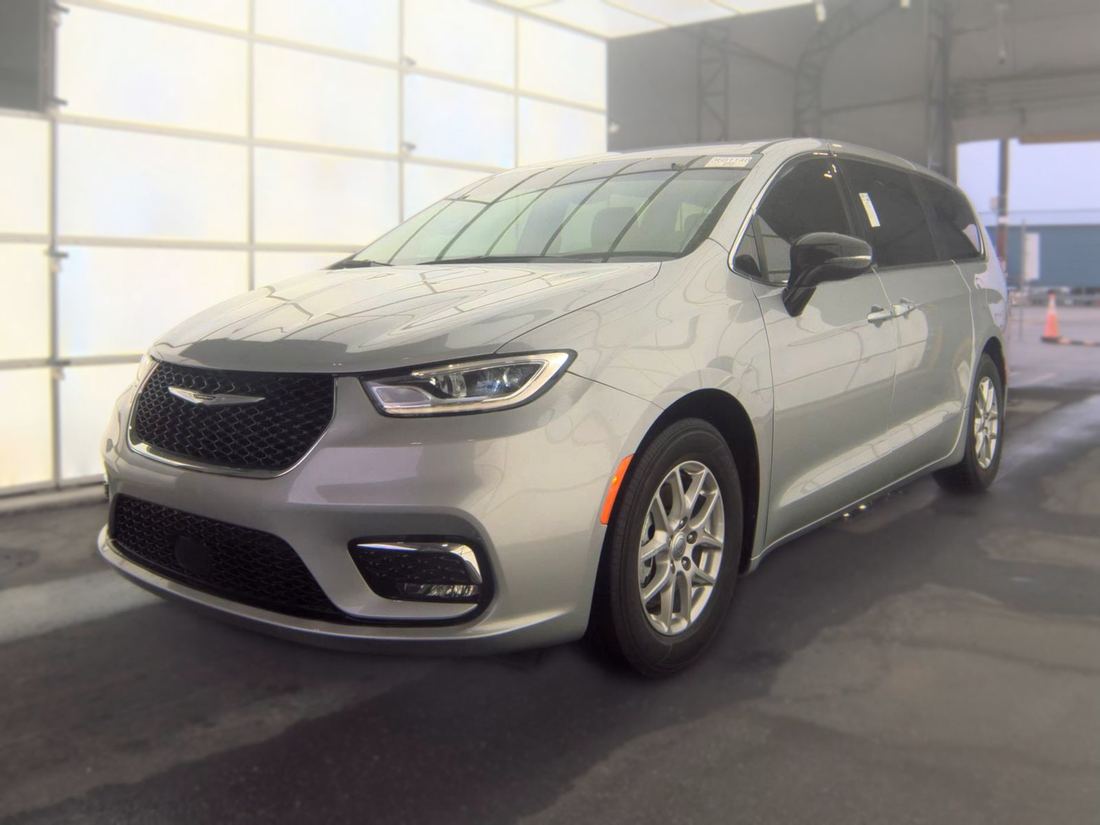 2024 Chrysler RU