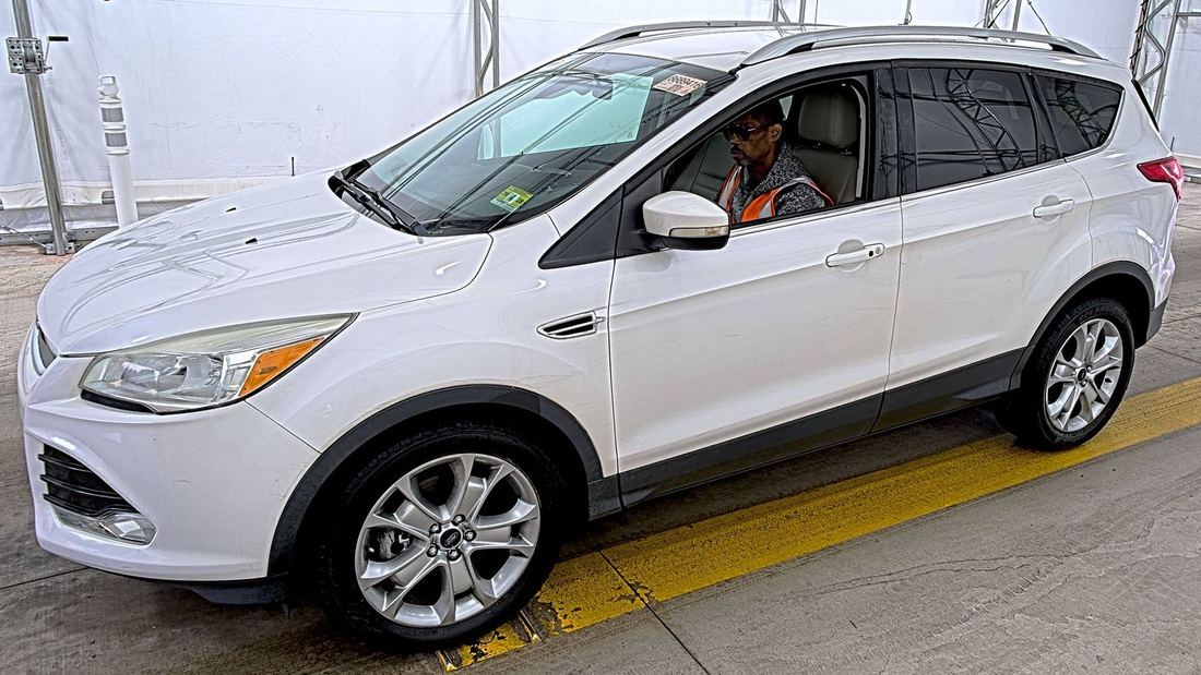 2015 Ford Titanium