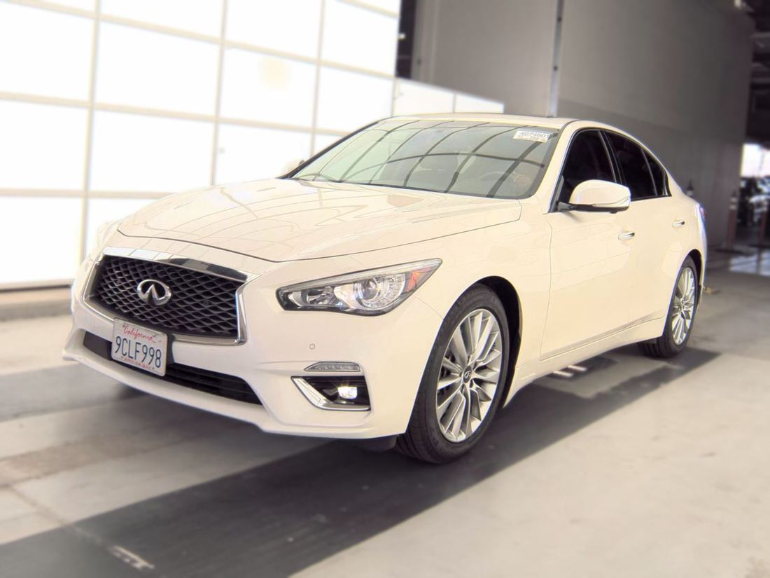 2023 INFINITI Luxe