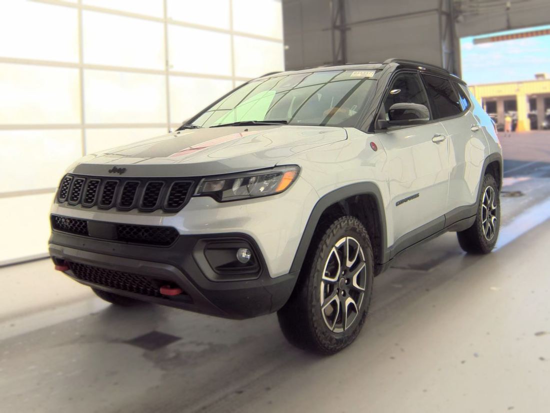 2025 Jeep Trailhawk