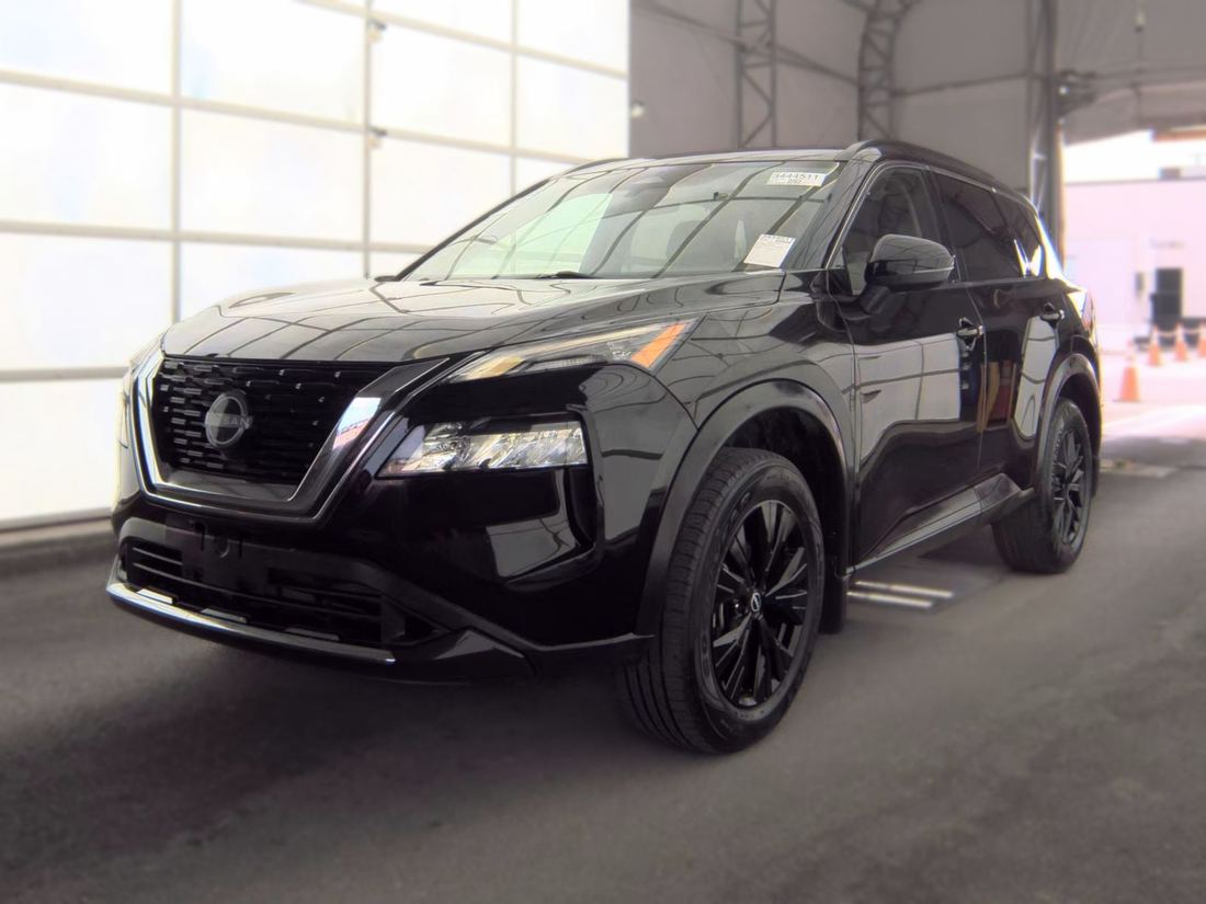2023 NISSAN SV