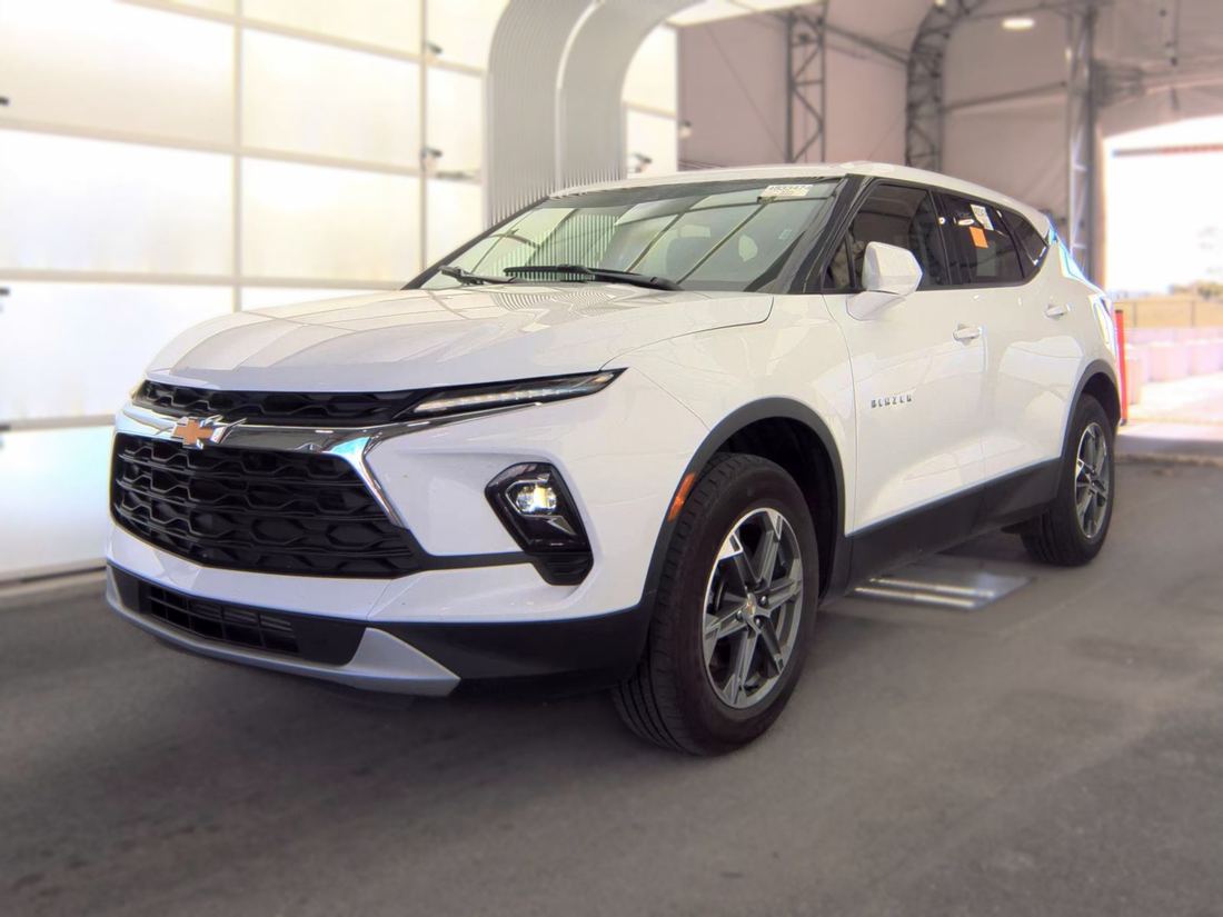2025 Chevrolet 2LT