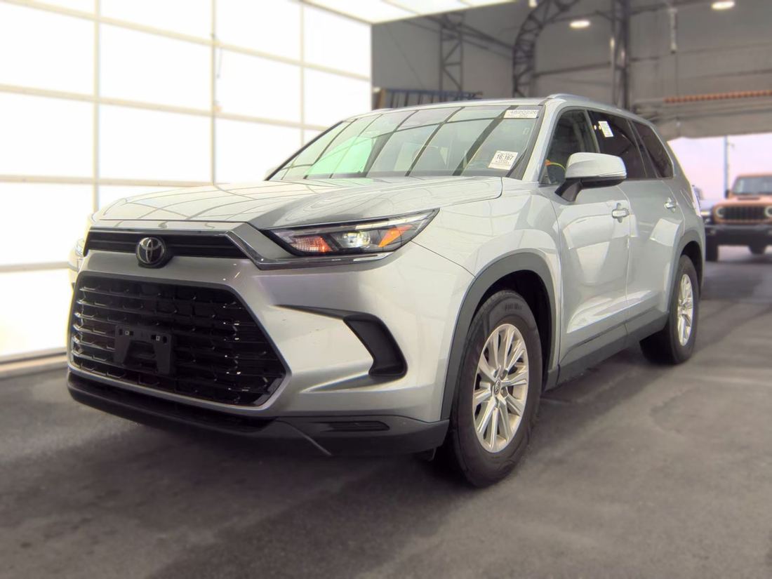 2025 Toyota 15 Series