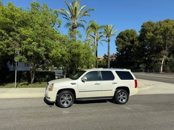 2007 Cadillac 1500 (1/2 Ton)