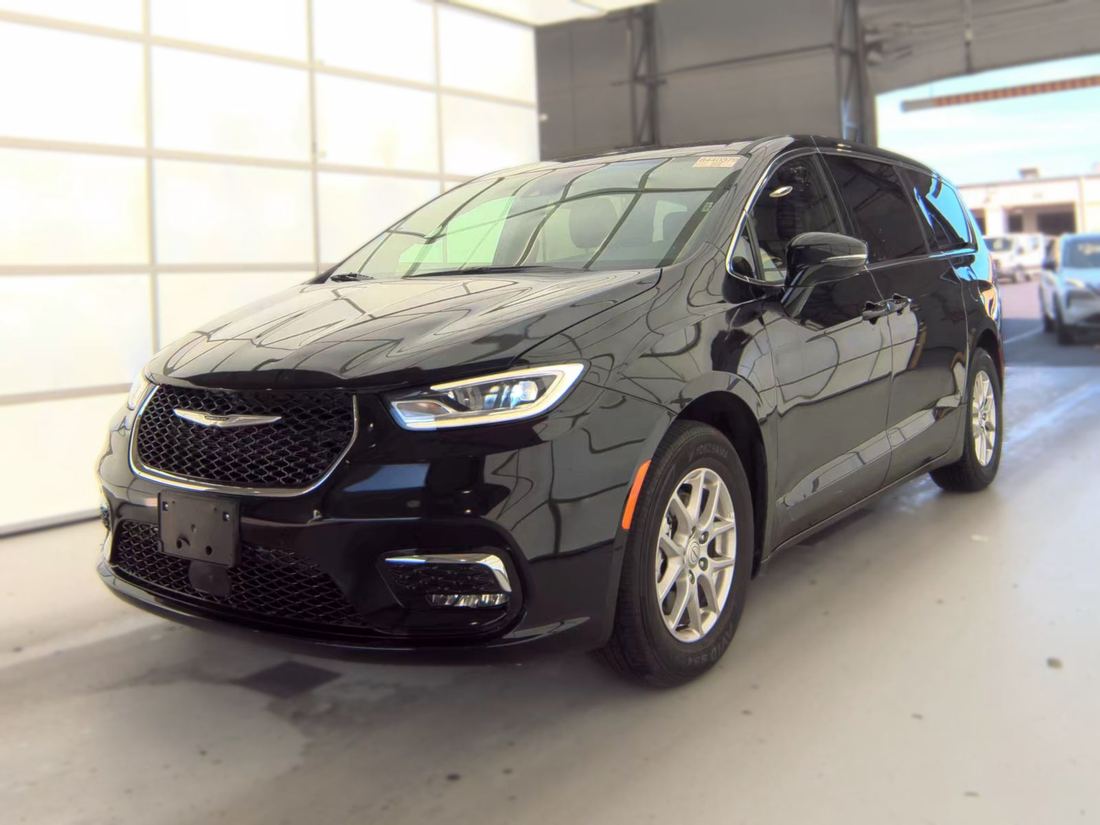 2025 Chrysler Select