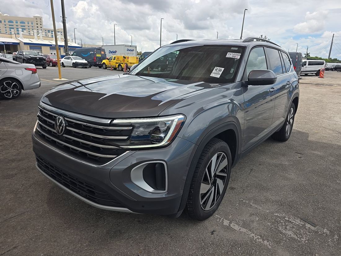2025 Volkswagen SE