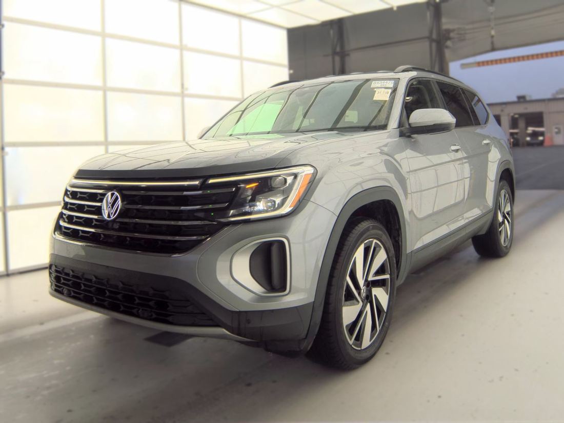 2025 Volkswagen SE