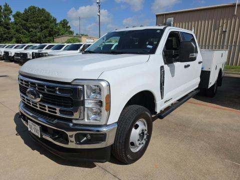 2025 Ford F-Series Super Duty-Dual Rear Wheels