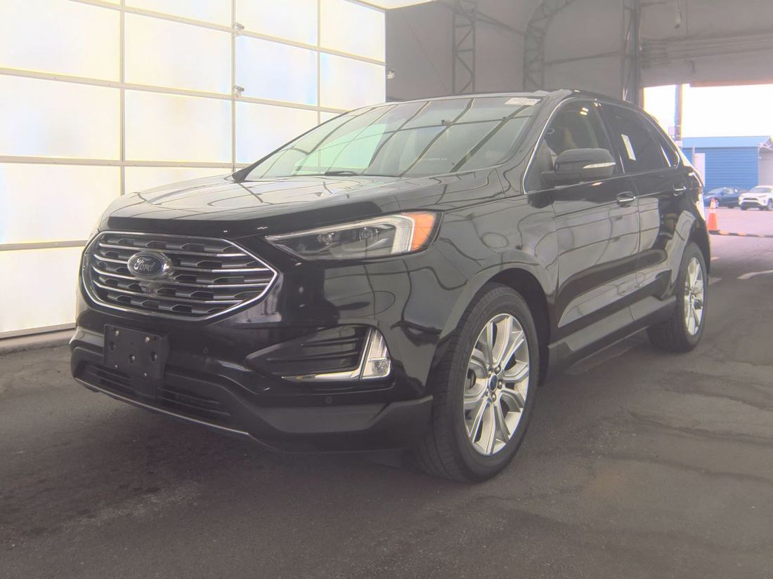 2022 Ford Titanium