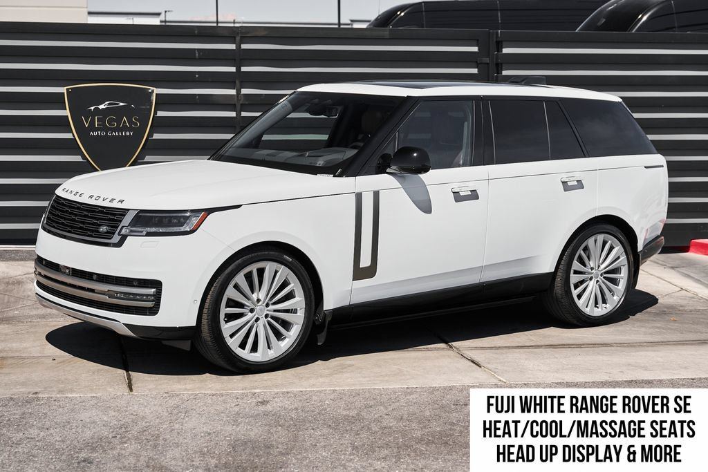 2025 Land Rover SE