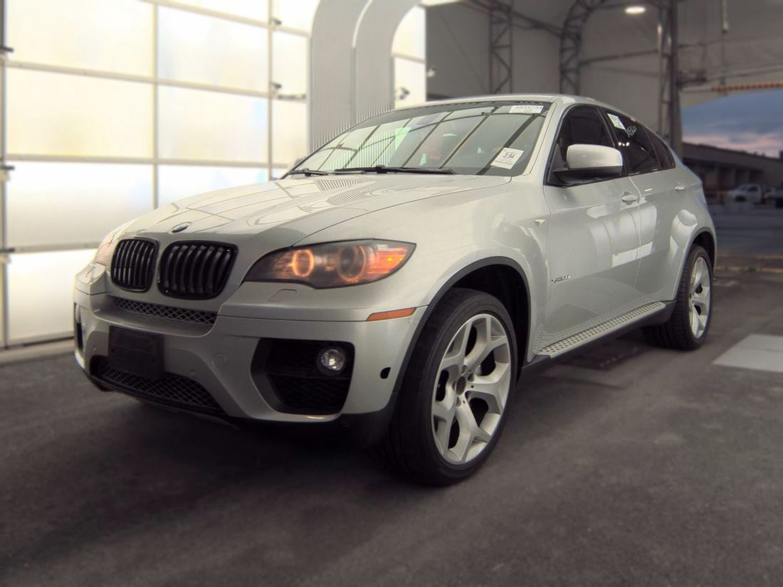 2013 BMW xDrive50i