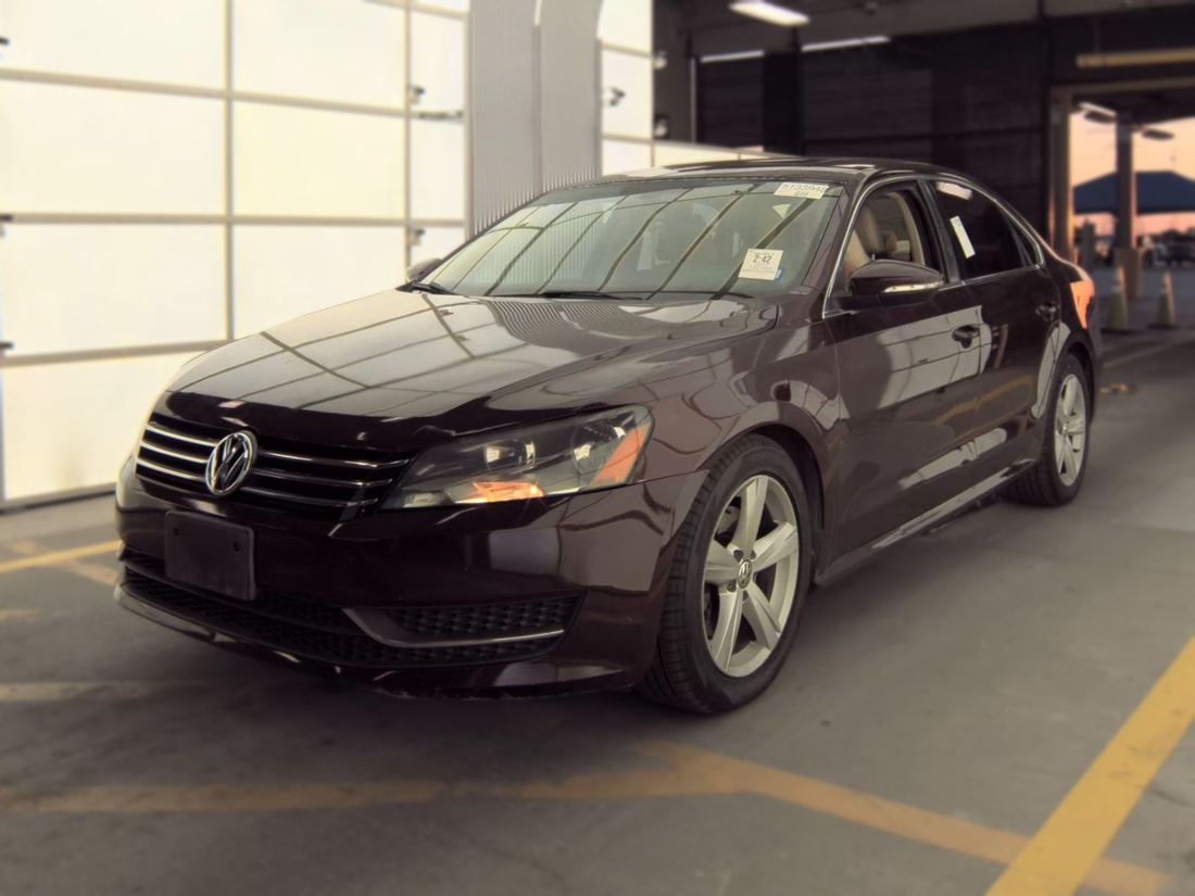 2012 VOLKSWAGEN SE