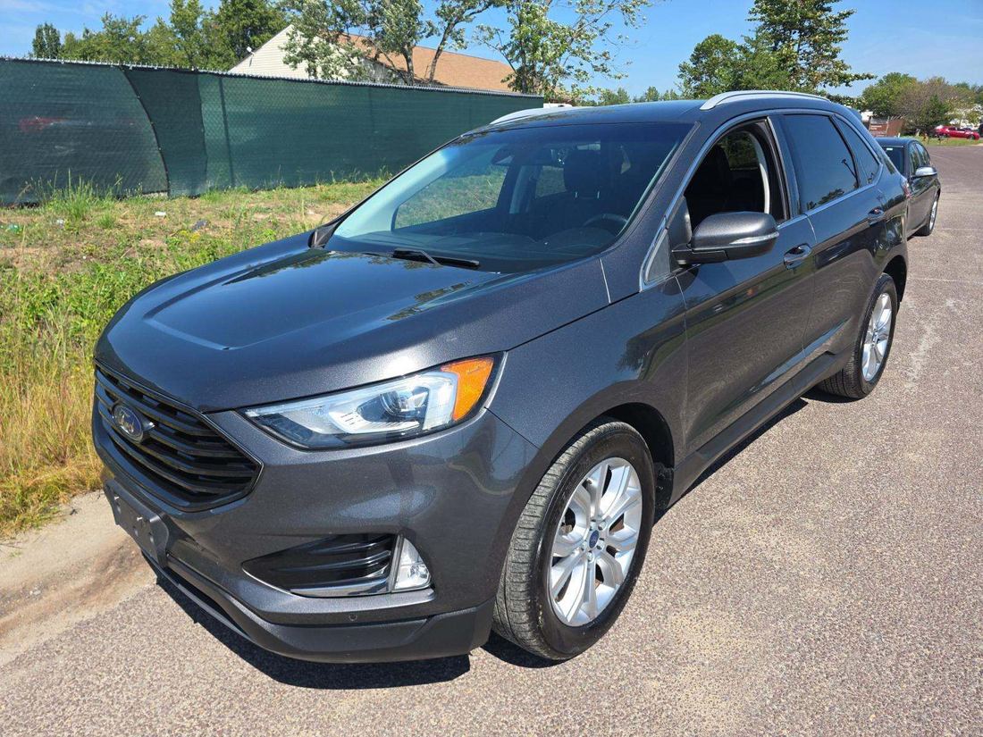 2020 FORD Titanium