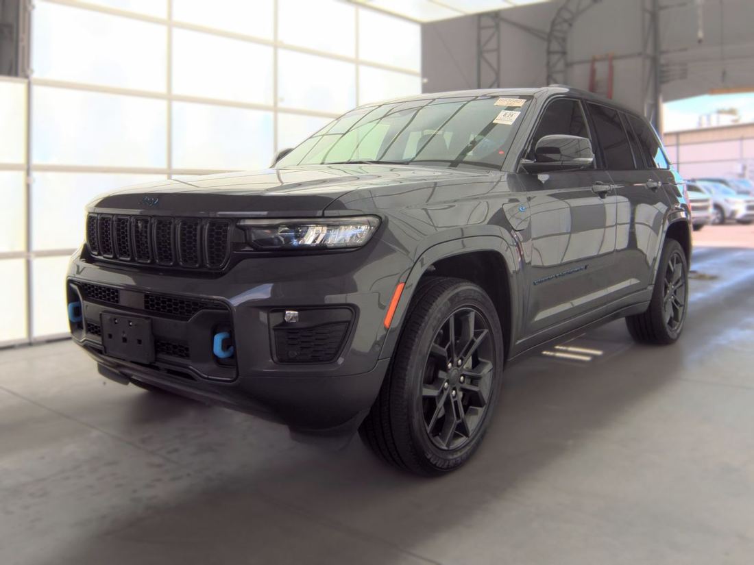 2024 JEEP WL