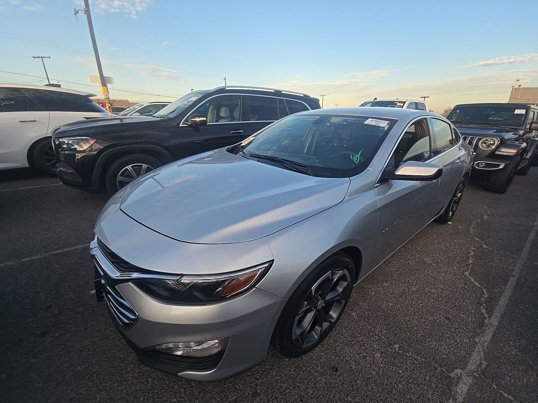 2022 CHEVROLET LT (1LT)