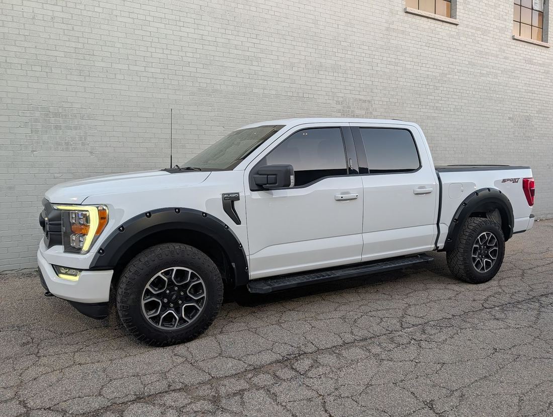 2023 Ford SuperCrew
