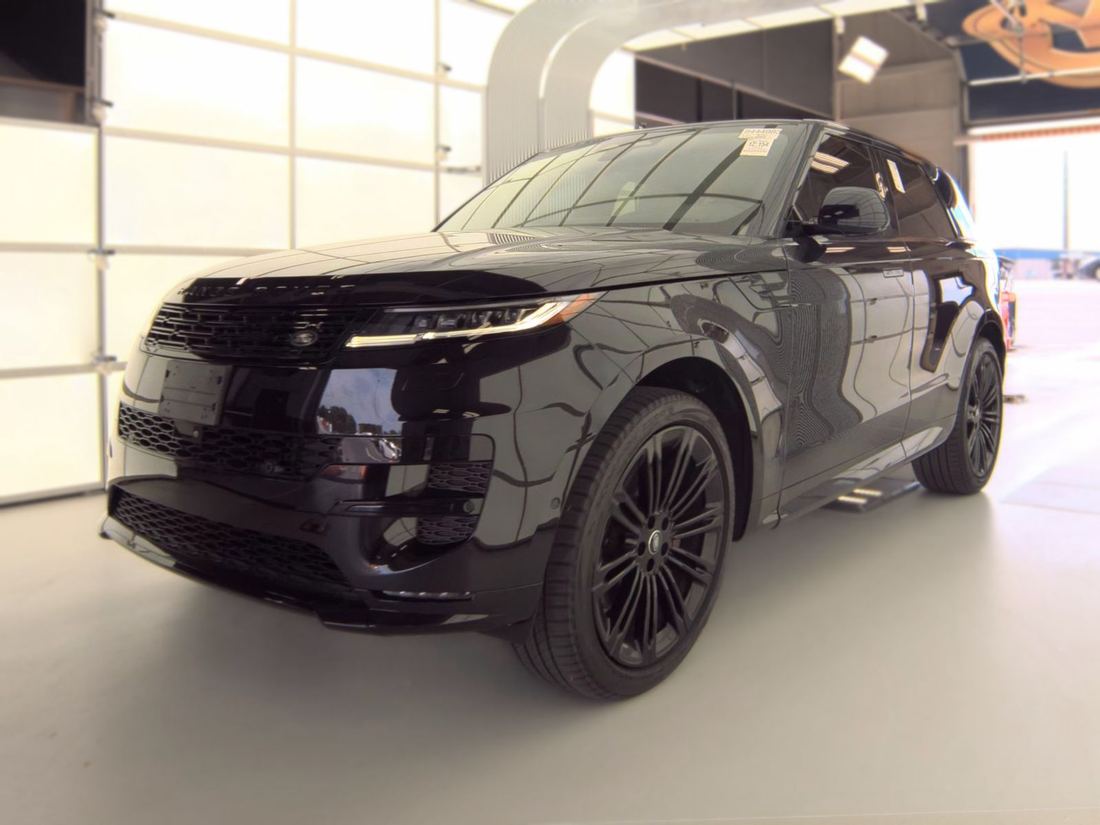 2024 LAND ROVER P400 Dynamic SE