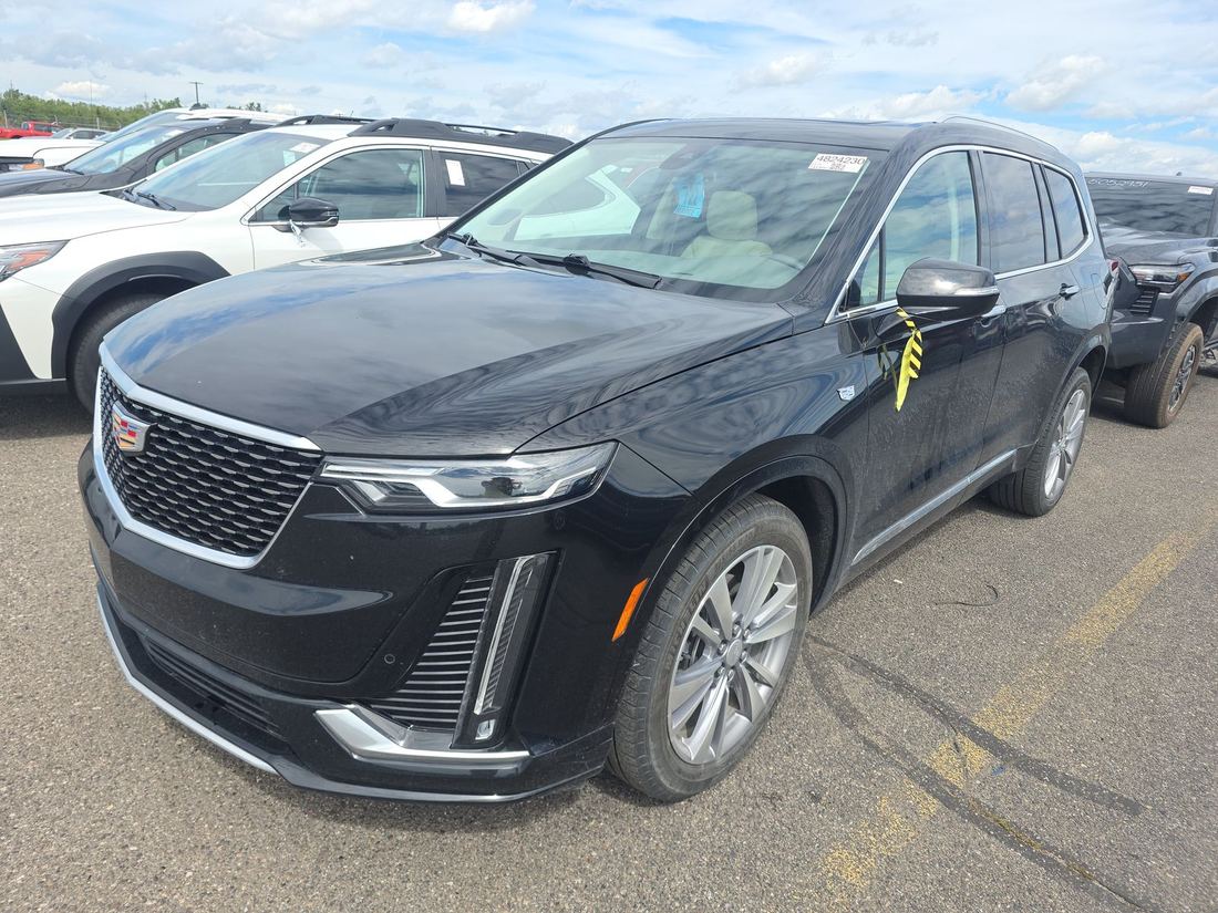 2024 CADILLAC Premium Luxury
