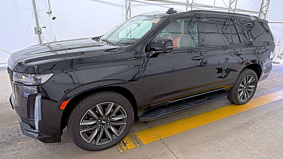 2023 Cadillac Sport