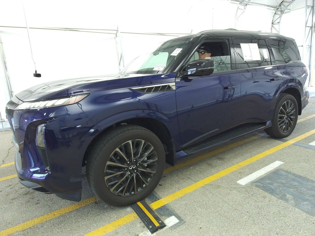 2025 INFINITI Autograph