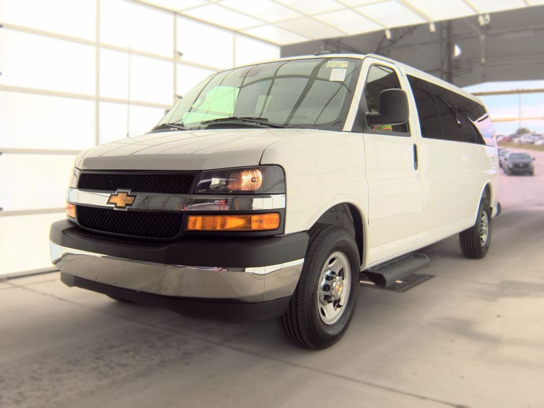 2025 Chevrolet 3500 Passenger