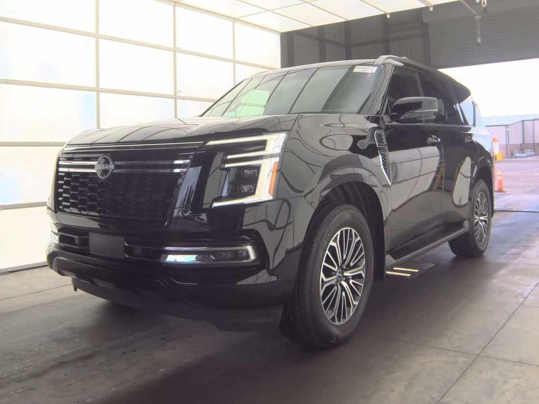 2025 Nissan Platinum