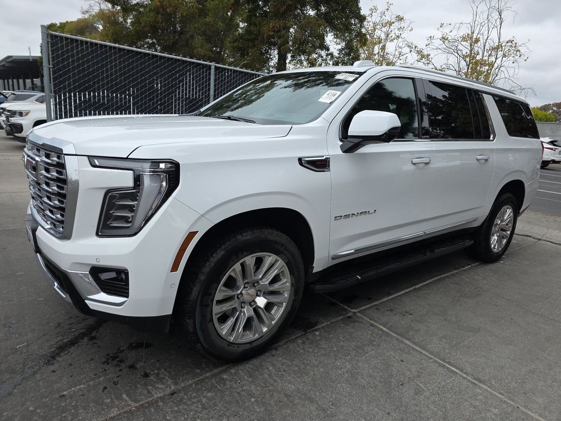 2025 GMC Denali