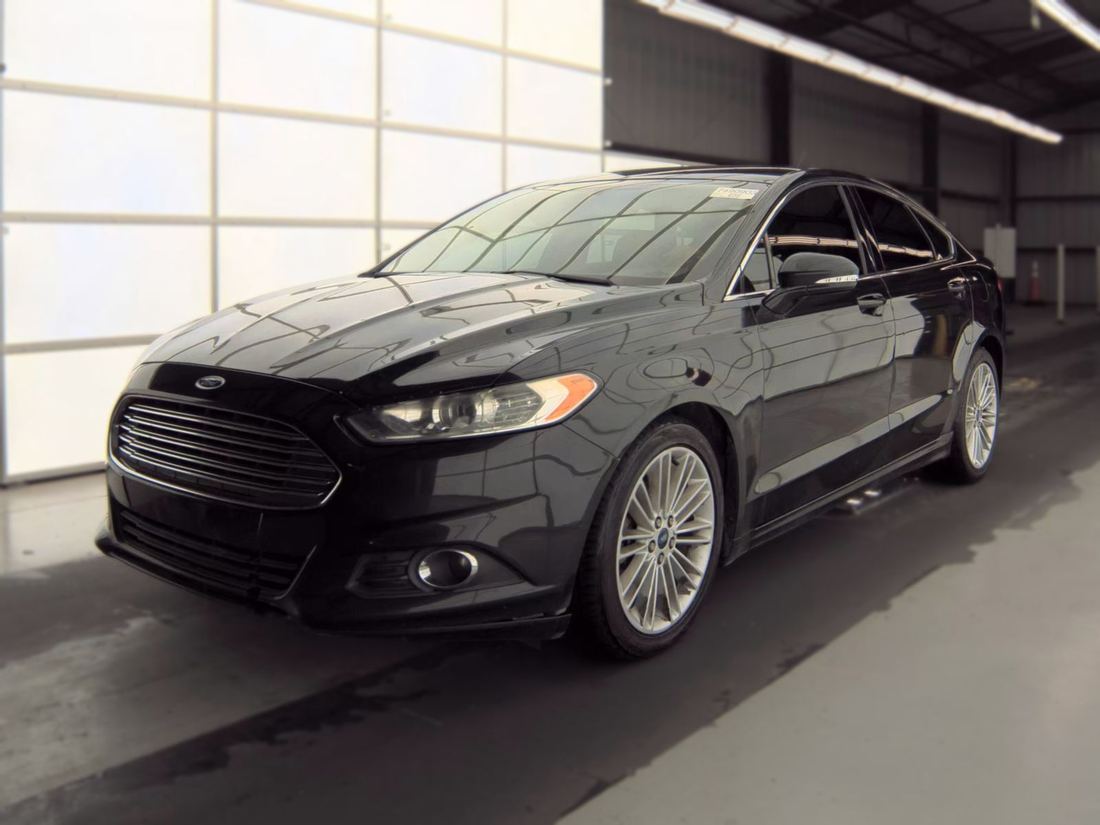 2015 FORD SE