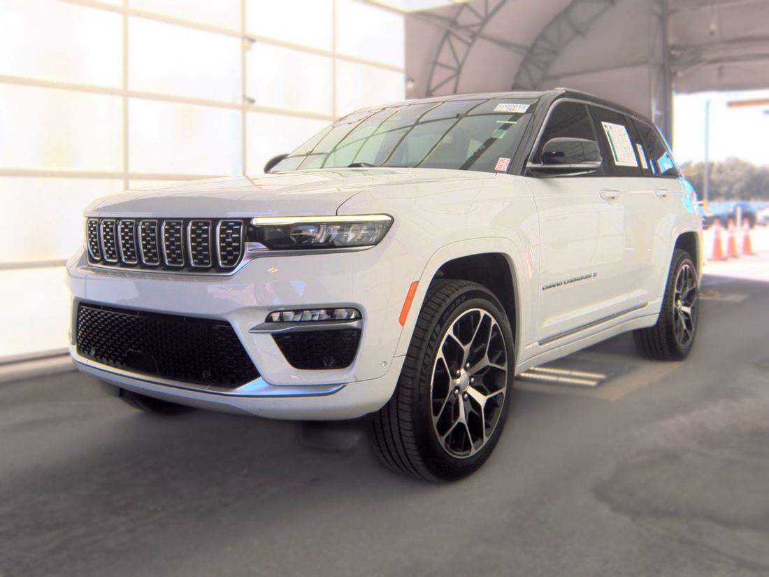 2023 JEEP Summit, Summit Reserve