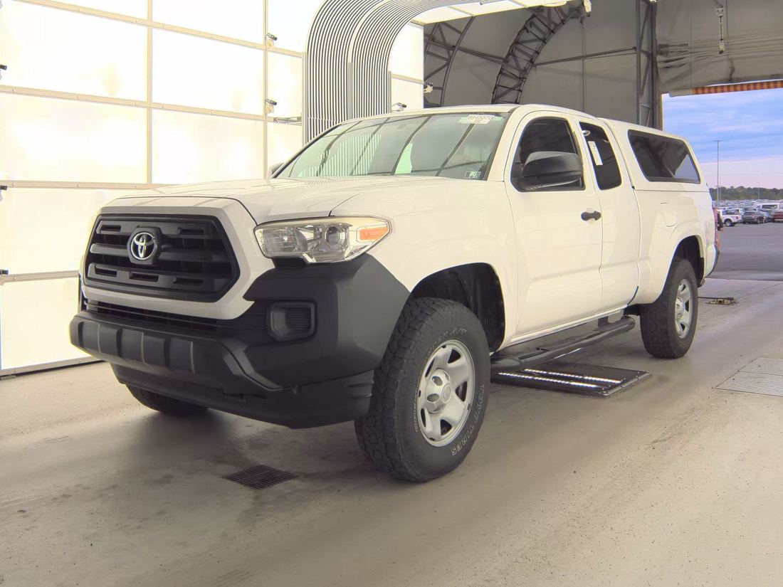 2017 TOYOTA TRN245L