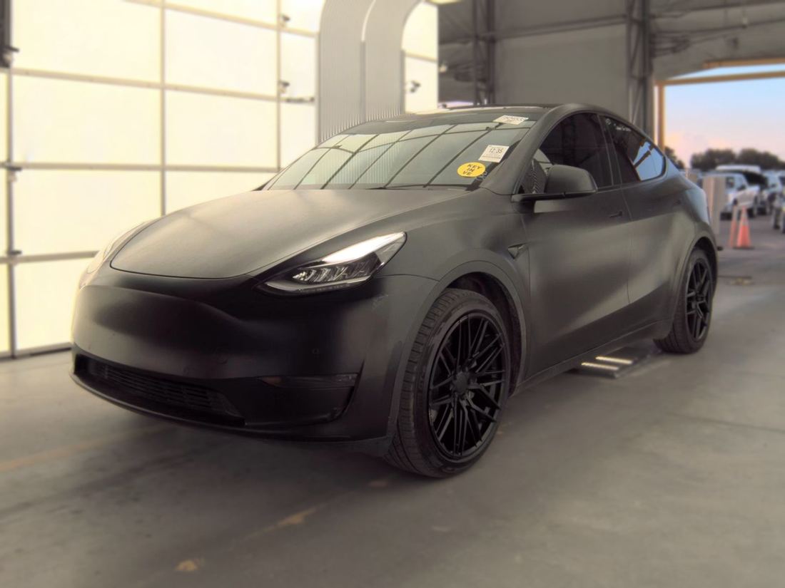 2022 TESLA Model Y