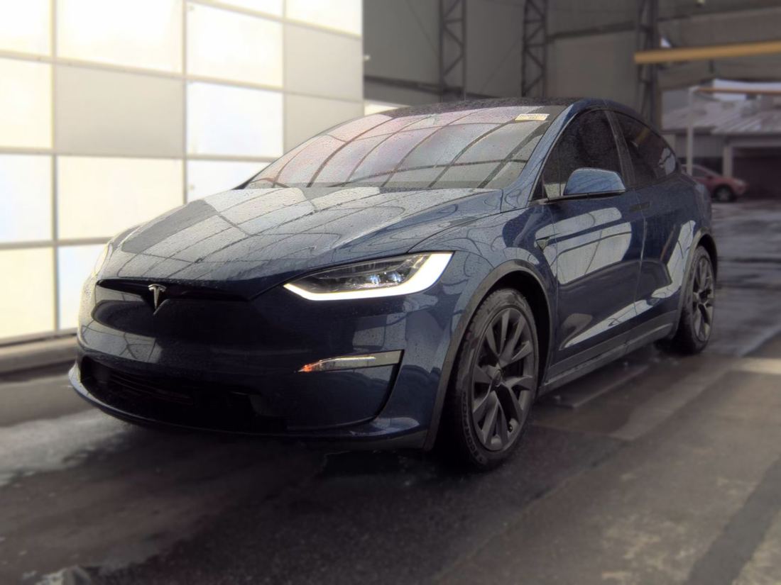 2022 TESLA Model X