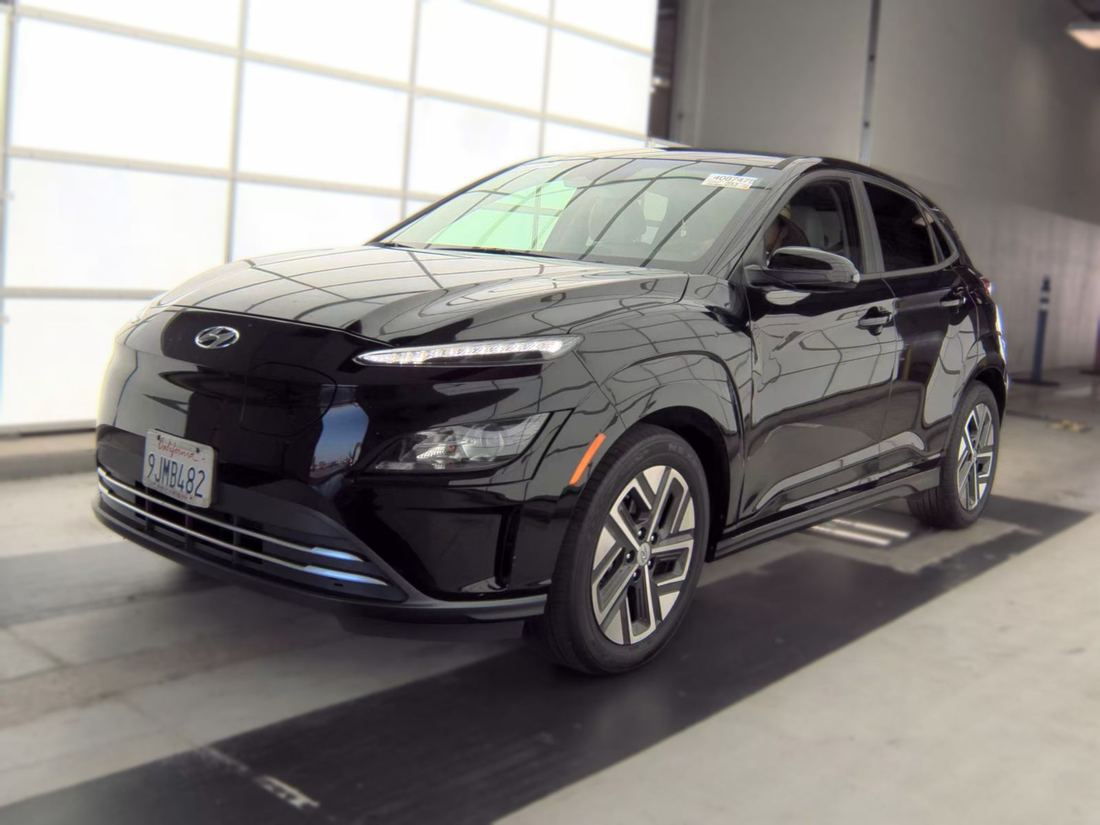 2023 HYUNDAI SE