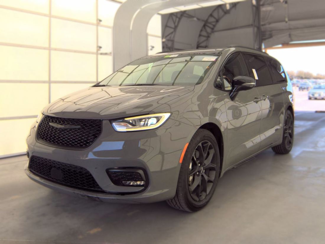 2025 CHRYSLER Limited