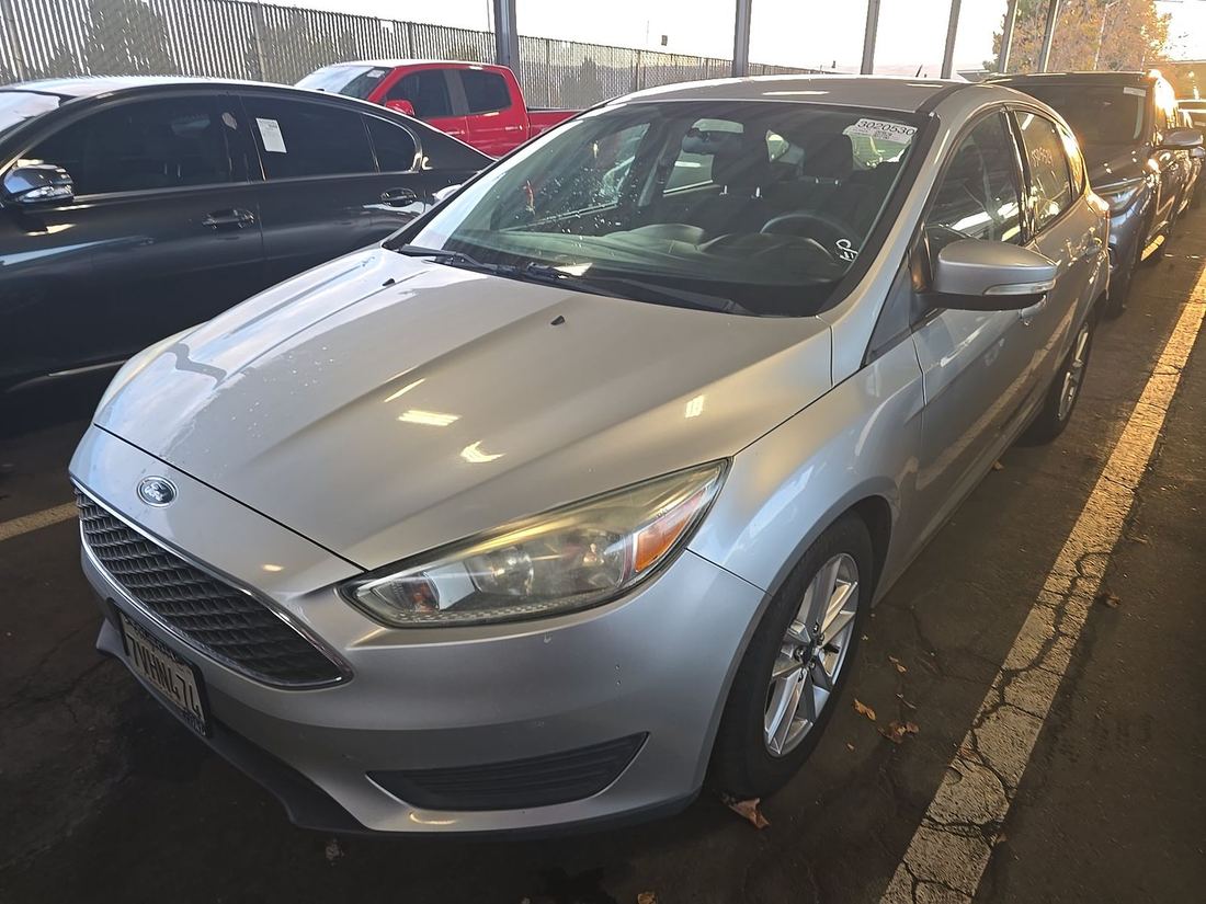 2015 FORD SE