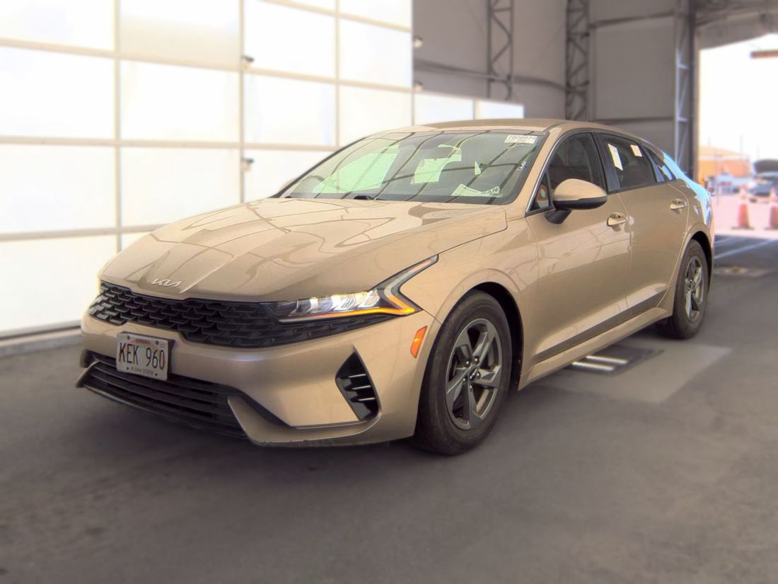 2022 KIA LXS