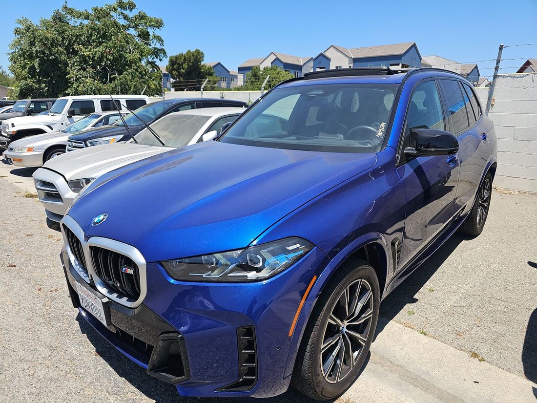 2026 BMW M60i