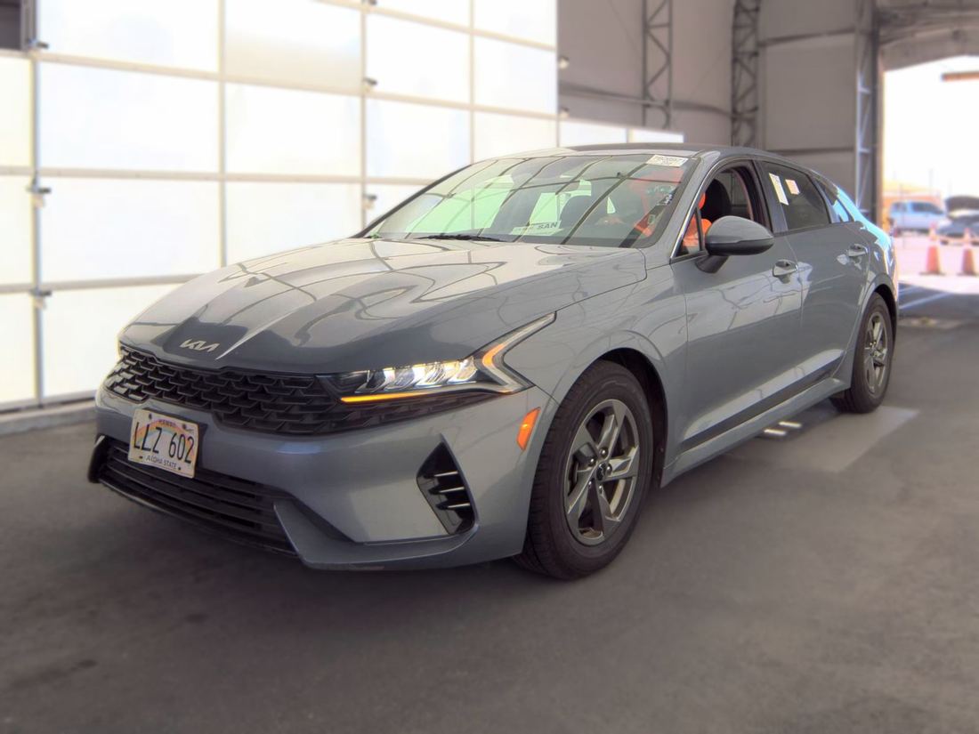 2022 KIA LXS