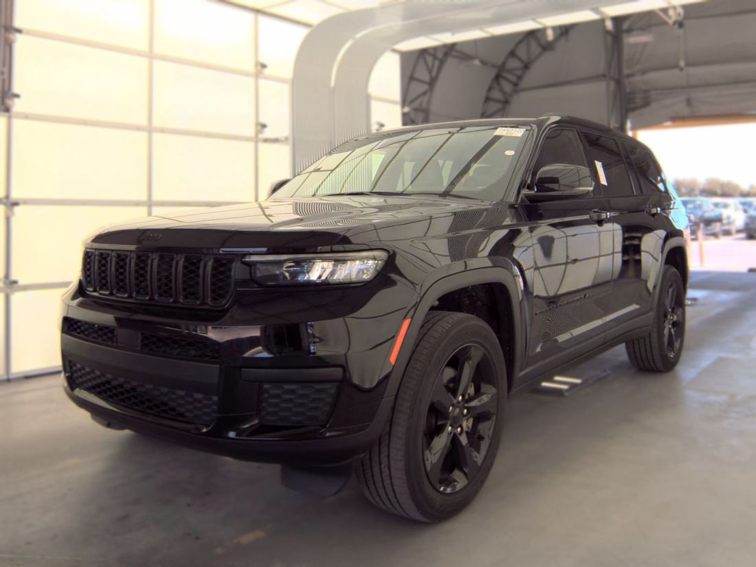 2023 Jeep Laredo, Altitude