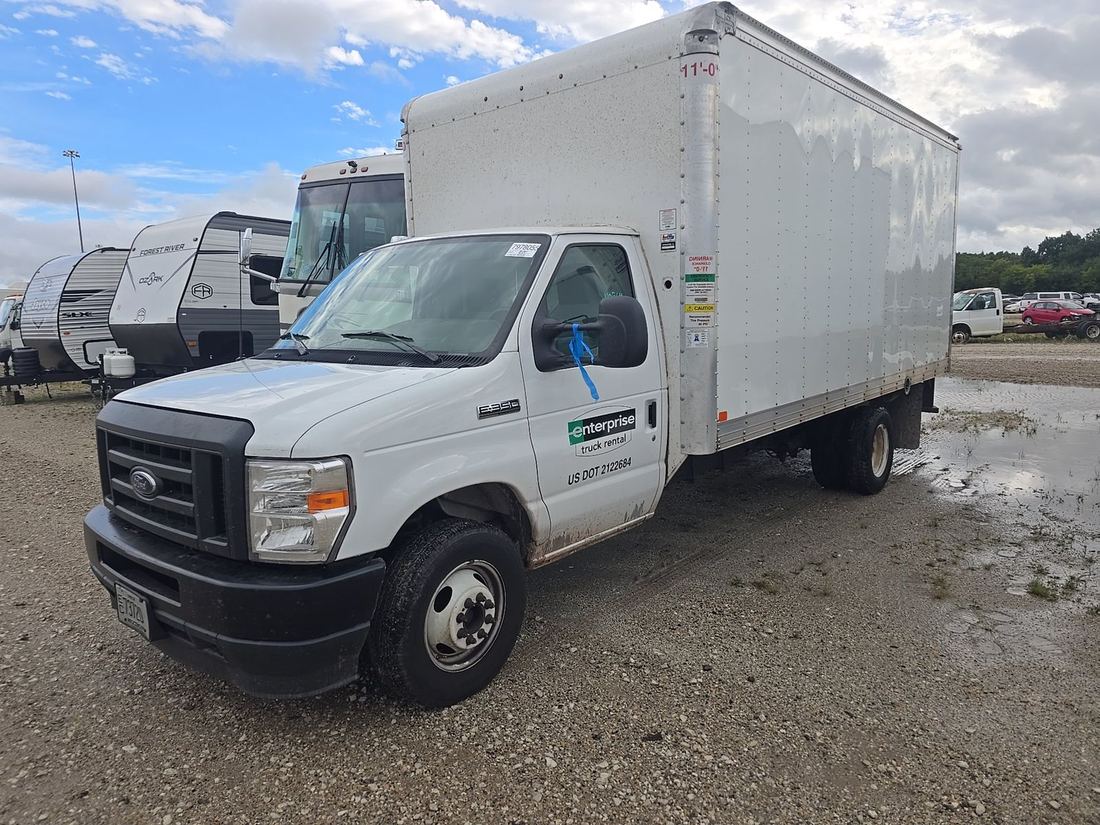 2023 FORD Econoline
