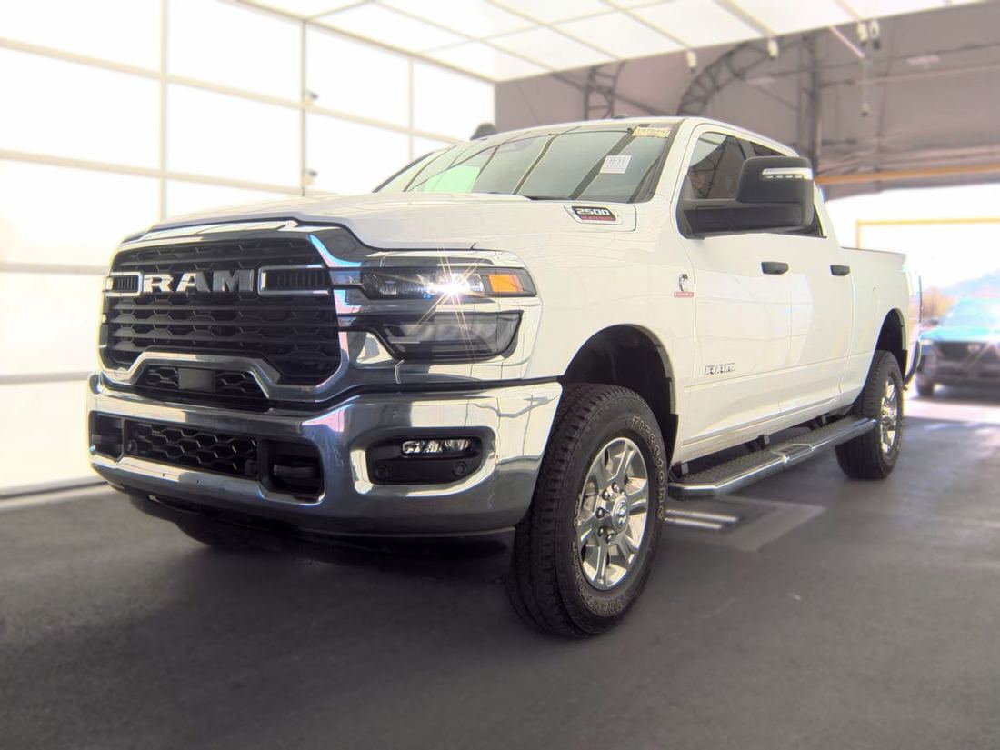 2025 RAM Big Horn/Lonestar