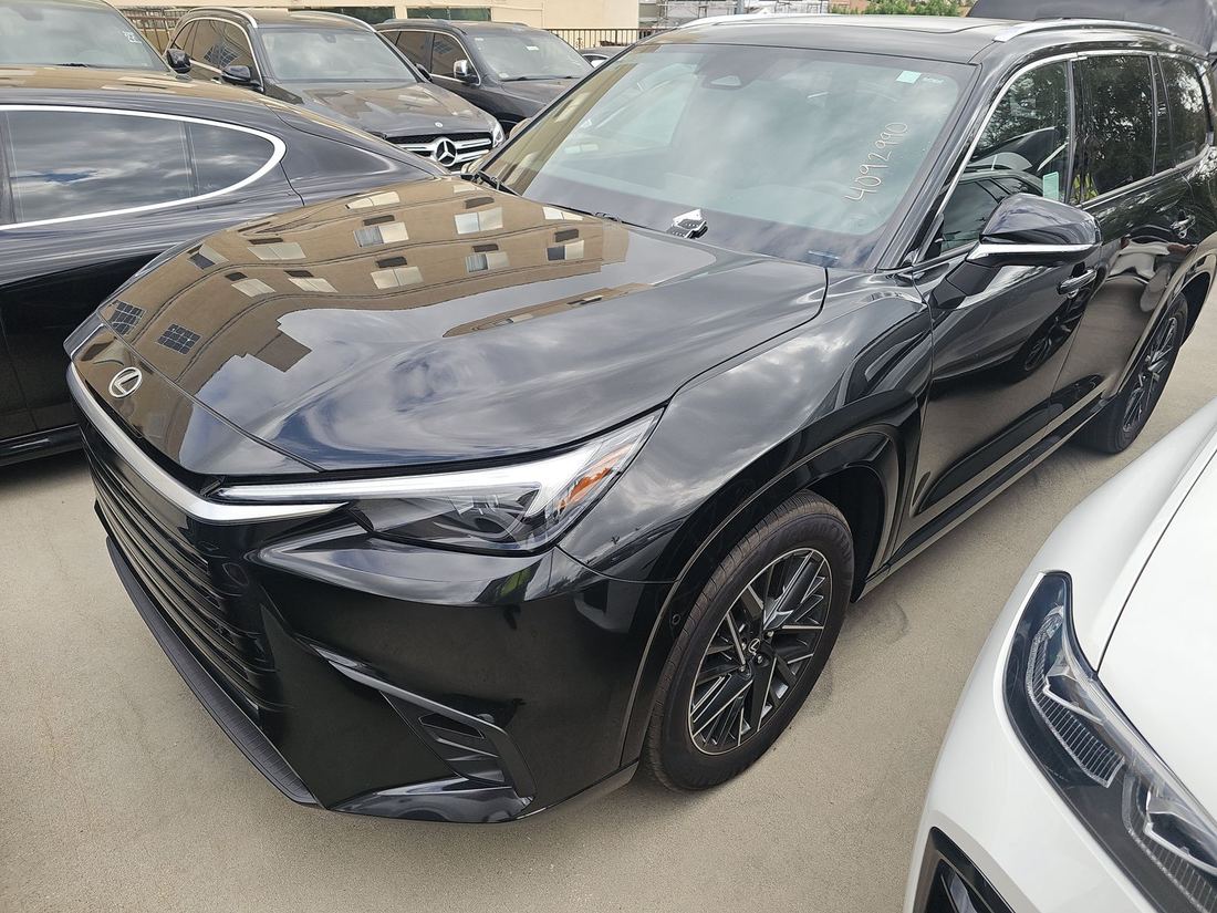 2026 LEXUS 15 Series