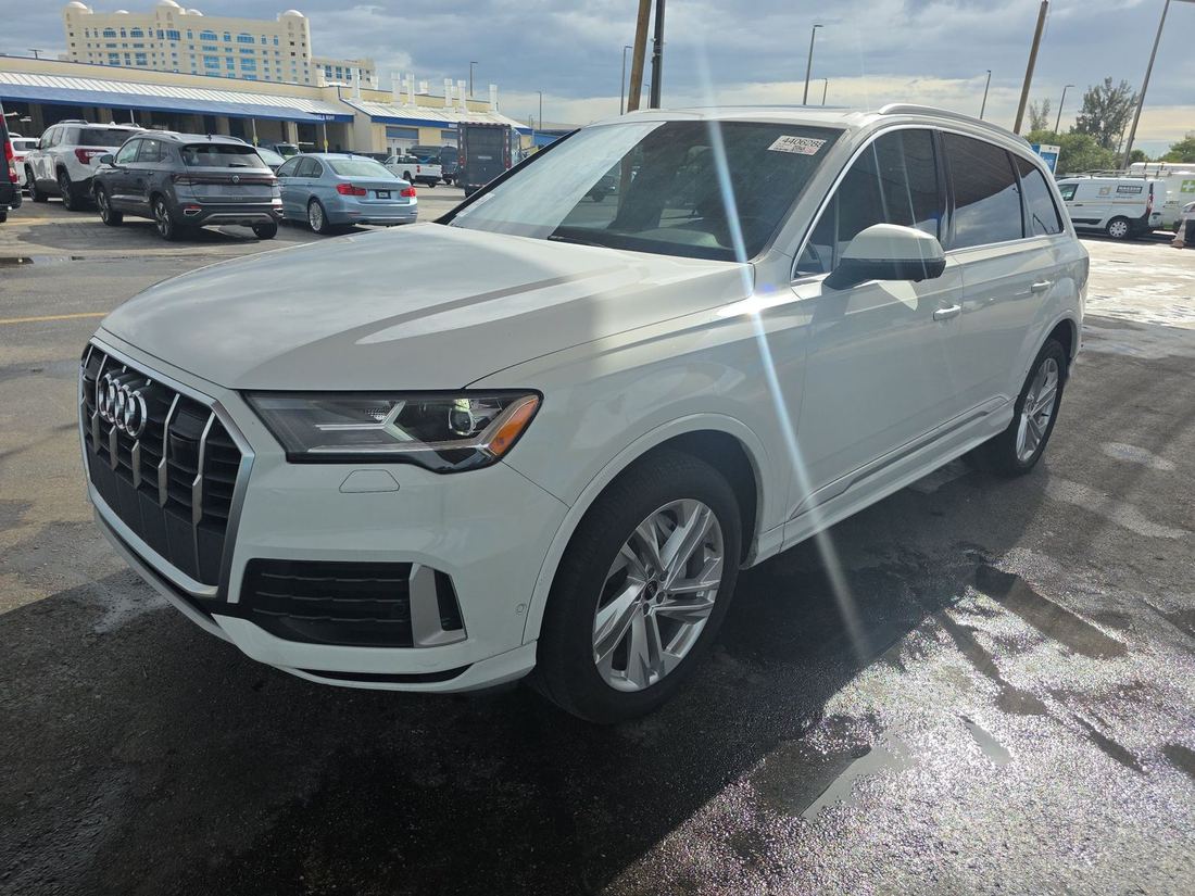 2021 AUDI quattro Premium Plus