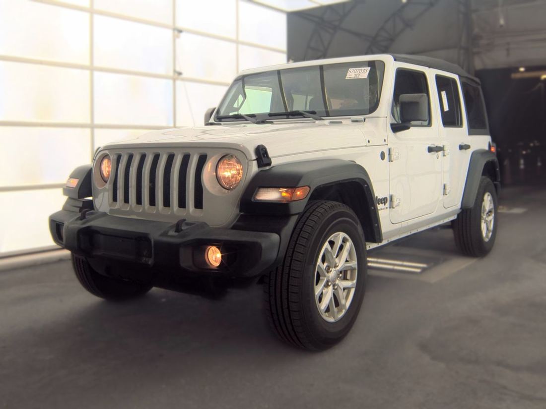 2023 JEEP Sport