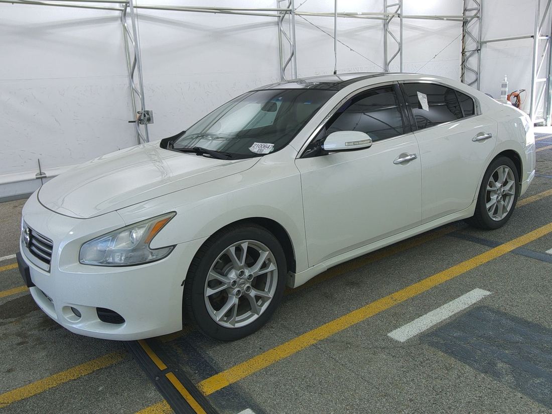 2014 NISSAN Maxima